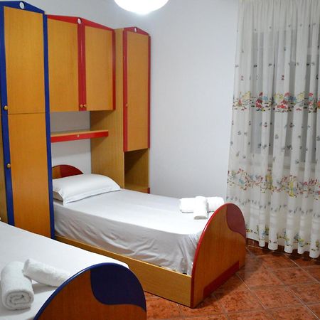 Central 5 Bedrooms Apartment Partial Seaview Vlorë Екстериор снимка